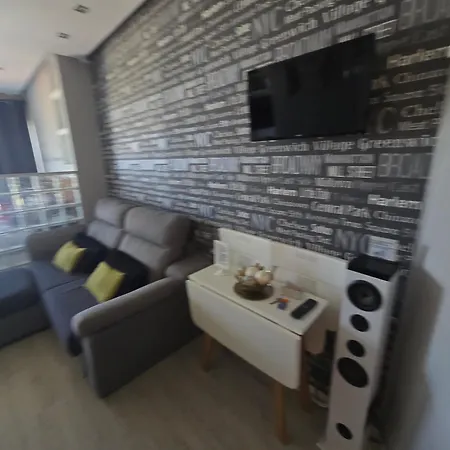 Estudio Iii Vistas Mar, Tren Y Malaga Апартаменты *