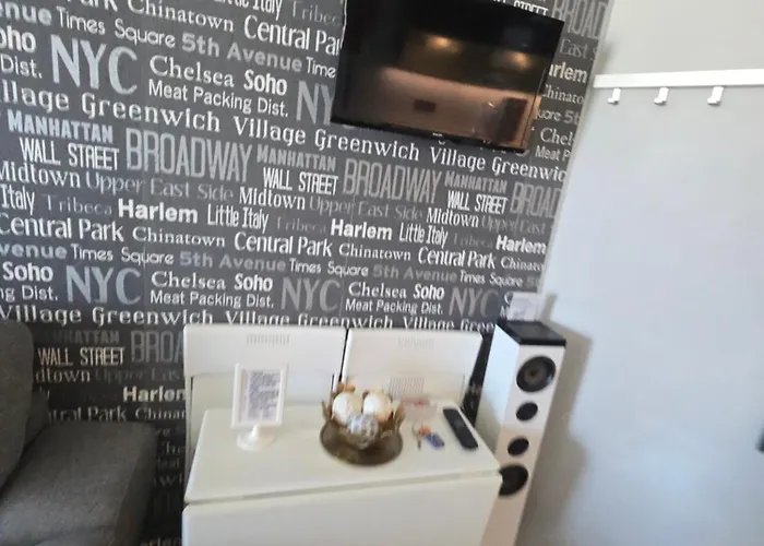 Estudio Iii Vistas Mar, Tren Y Malaga Торремолинос