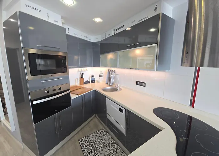 Estudio Iii Vistas Mar, Tren Y Malaga Апартаменты *