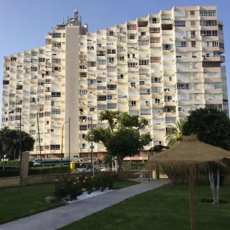 Estudio Iii Vistas Mar, Tren Y Malaga Daire