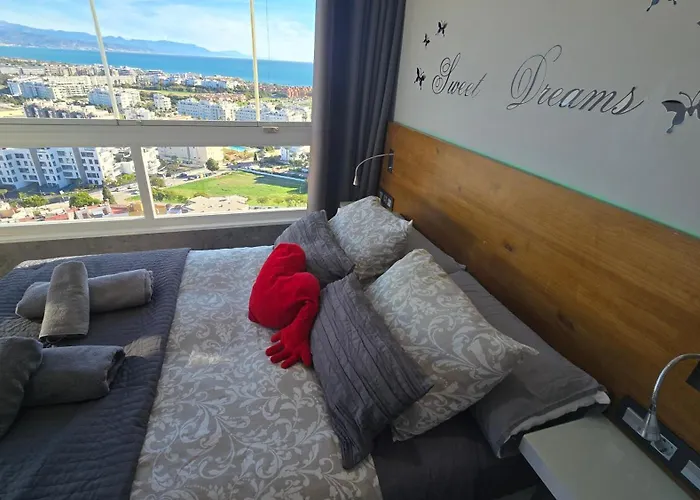 Estudio Iii Vistas Mar, Tren Y Malaga *