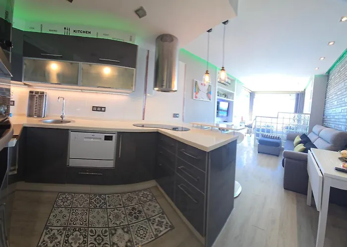 Estudio Iii Vistas Mar, Tren Y Malaga *